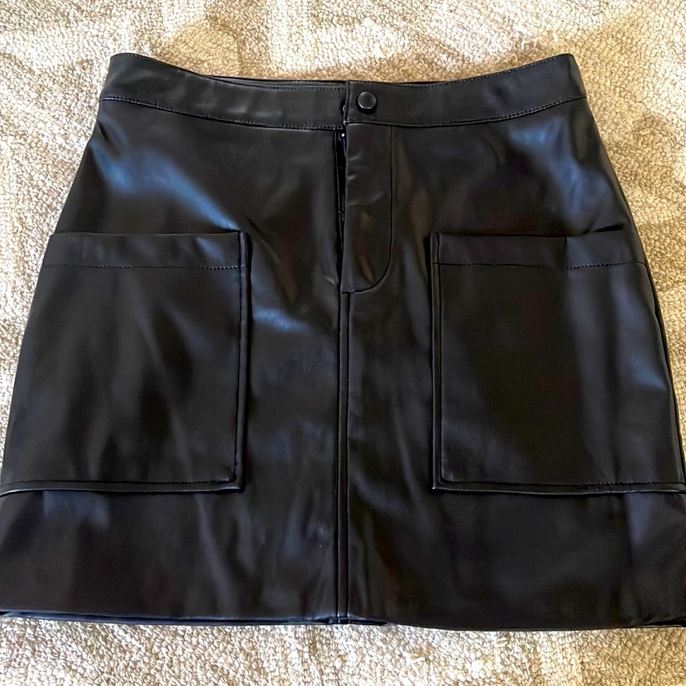 Bb Dakota black faux leather skirt